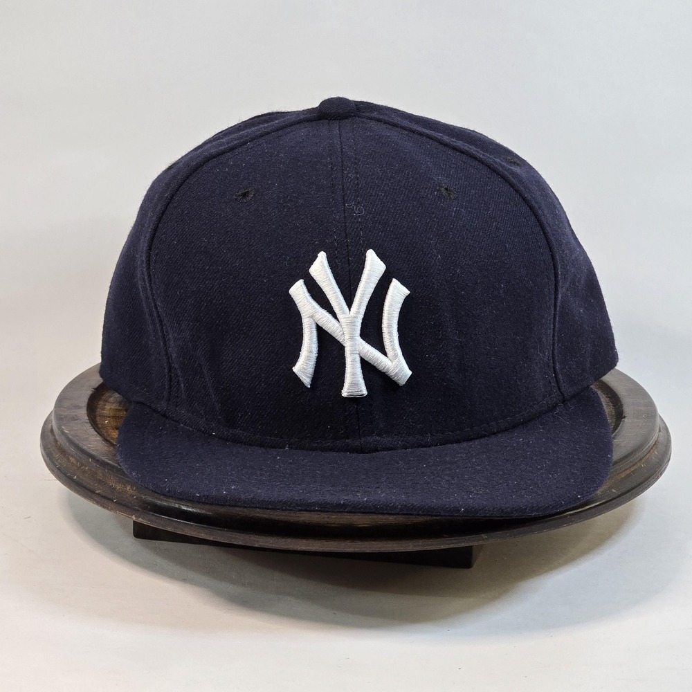 New York Yankees Hat Cap Fitted Mens 7 5/8 Navy MLB Baseball New Era Cool Base